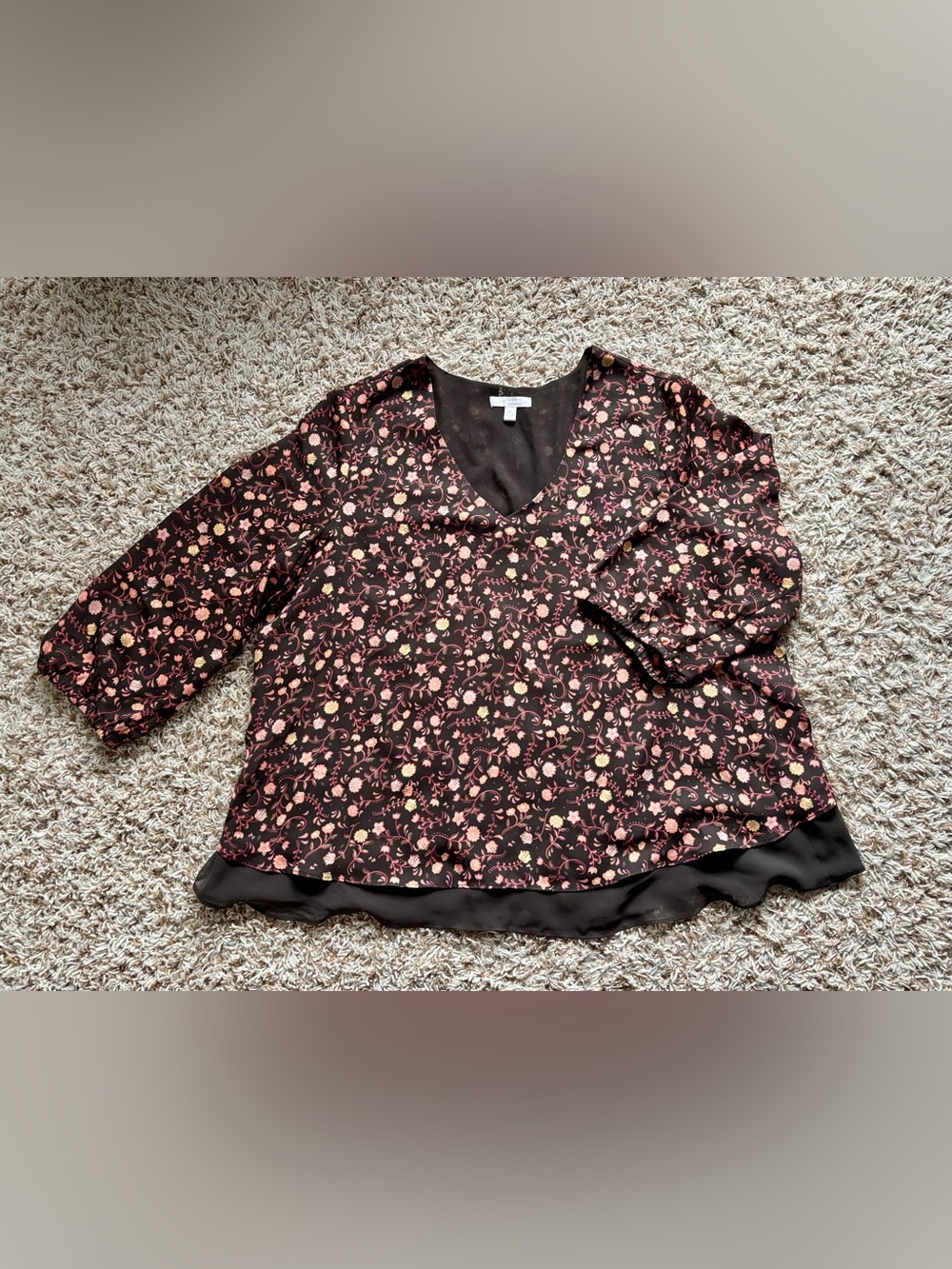 LC Lauren Conrad Floral V-Neck Blouse - Pink and Cream Size XL